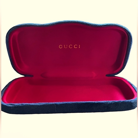 GUCCI Blue Velvet Velour Glasses Case - Red Interior - Picture 9 of 13
